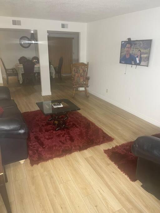 4 Bedroom Home-Casino-State Farm Stadium Only 2 Miles Glendale Zewnętrze zdjęcie