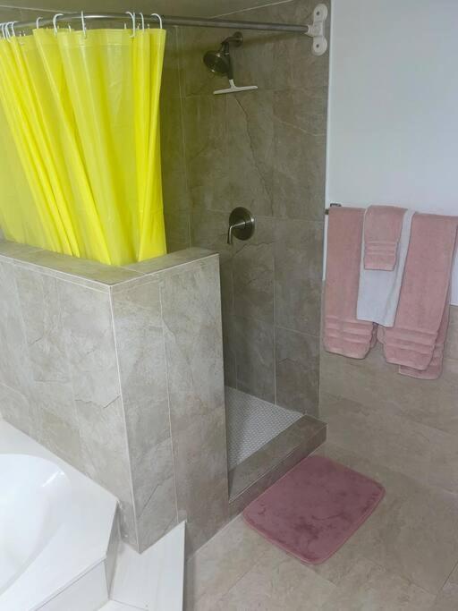 4 Bedroom Home-Casino-State Farm Stadium Only 2 Miles Glendale Zewnętrze zdjęcie